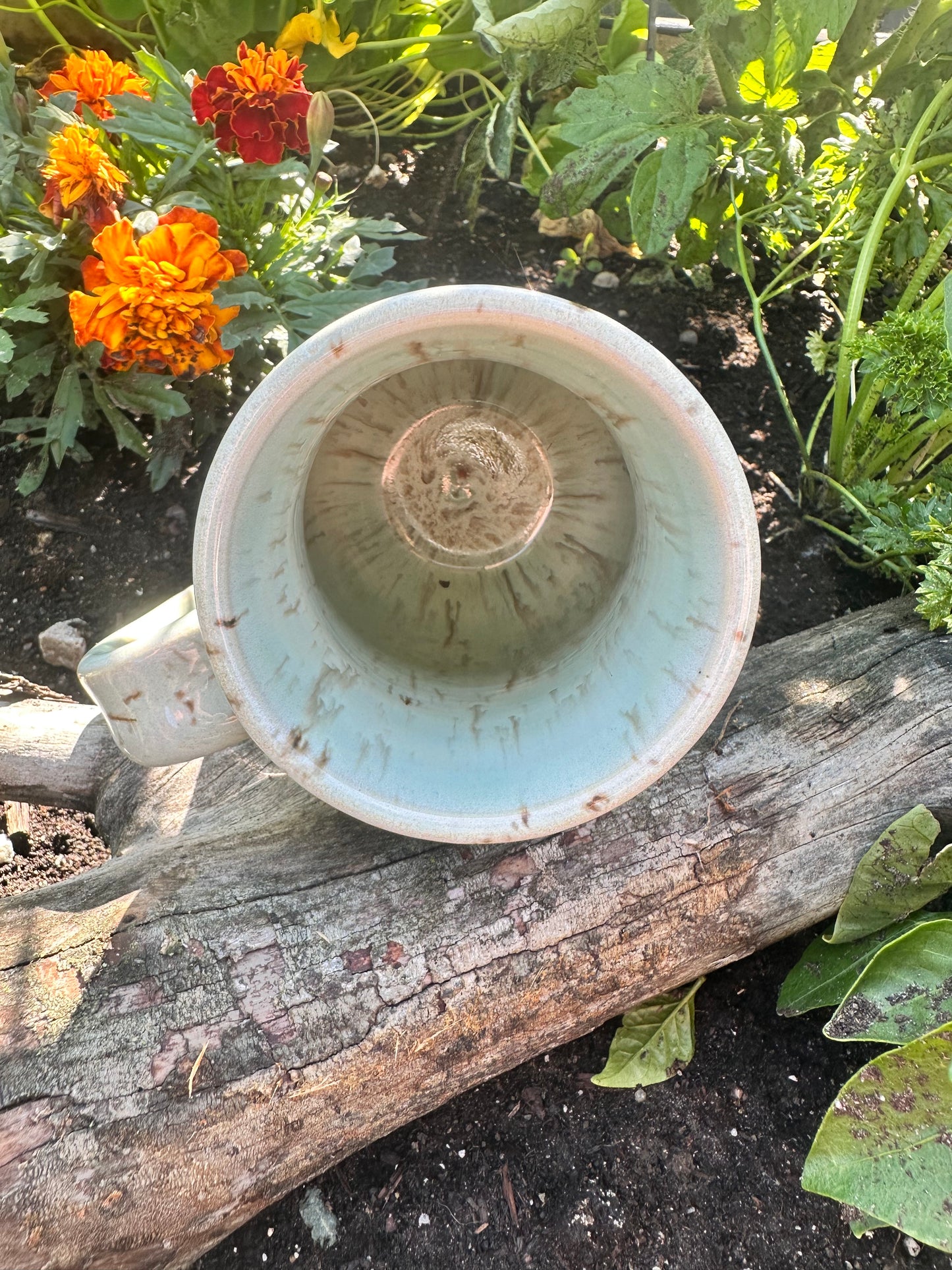 Handmade Ceramic 18 oz Green Mushroom Mug (Second)